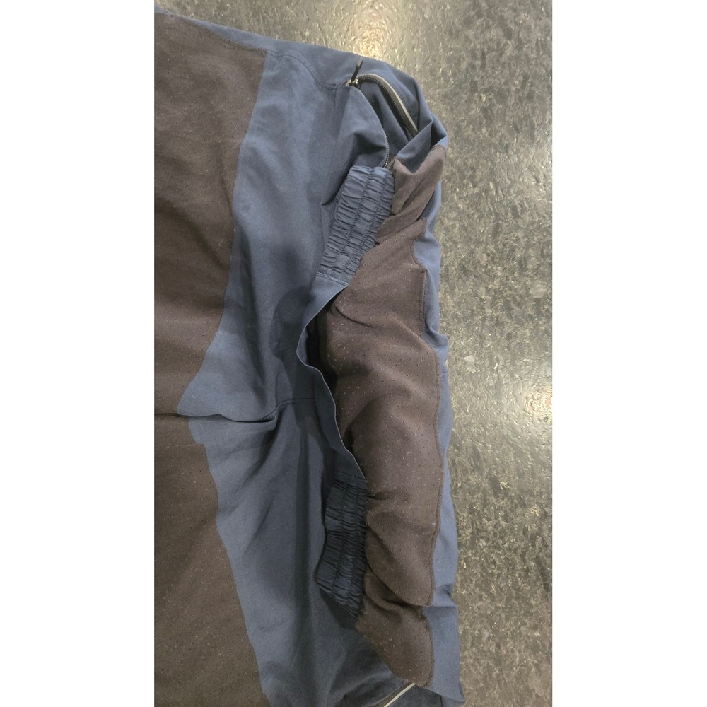 Athletic Shorts Men's Medium Blue Black Color Block Zip Pockets Athletic - Picture 5 of 7